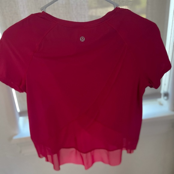 pink Size 2 LULULEMON top - Picture 2 of 3